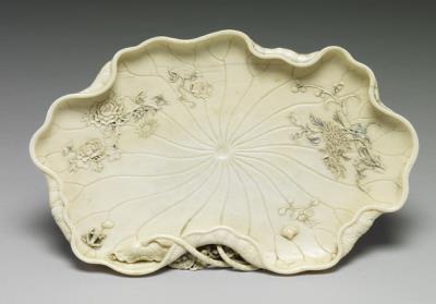 图片[2]-Carved ivory tray in the form of a lotus leaf, 18th century, Qing dynasty-China Archive